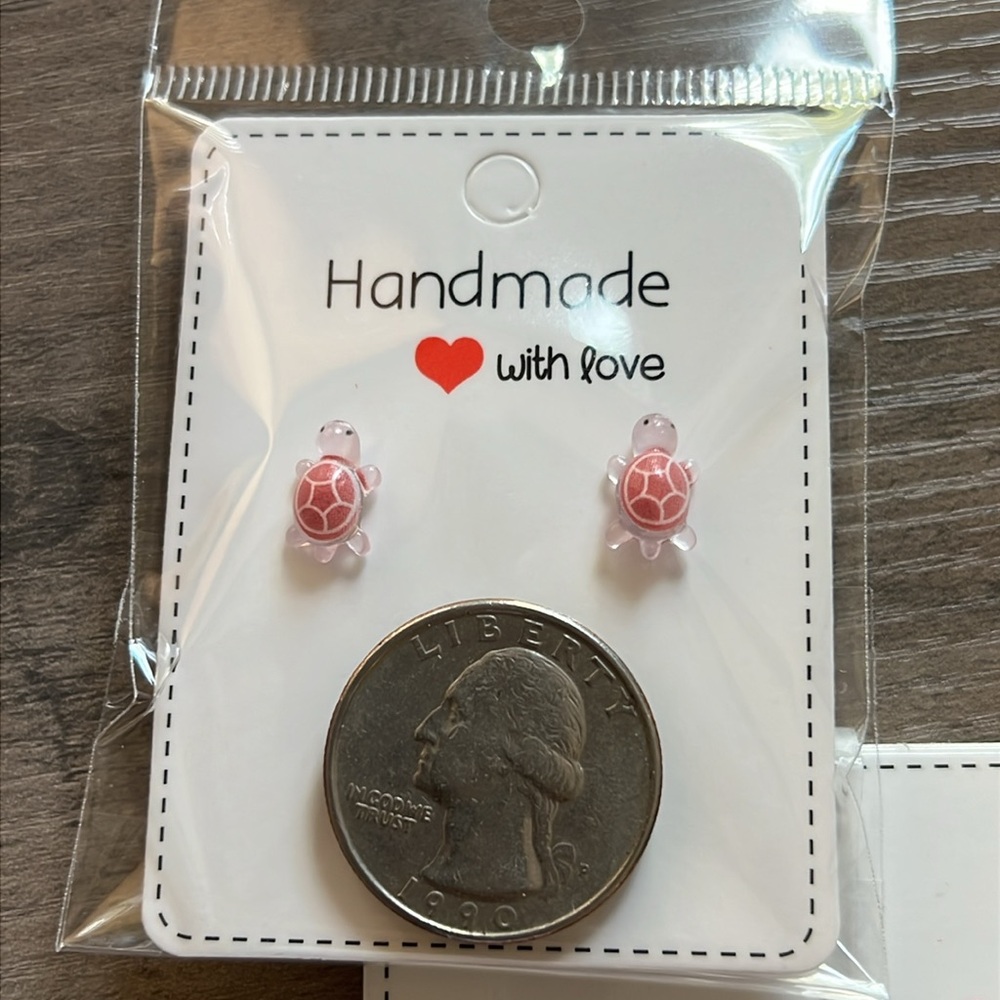 Handmade turtle earrings - Picture 6 of 6